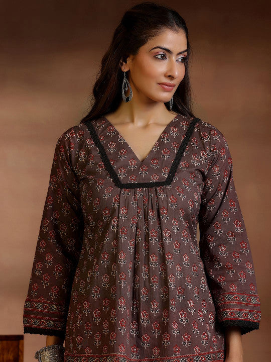 Libas Floral Printed V-Neck Pure Cotton Pleated Kurti