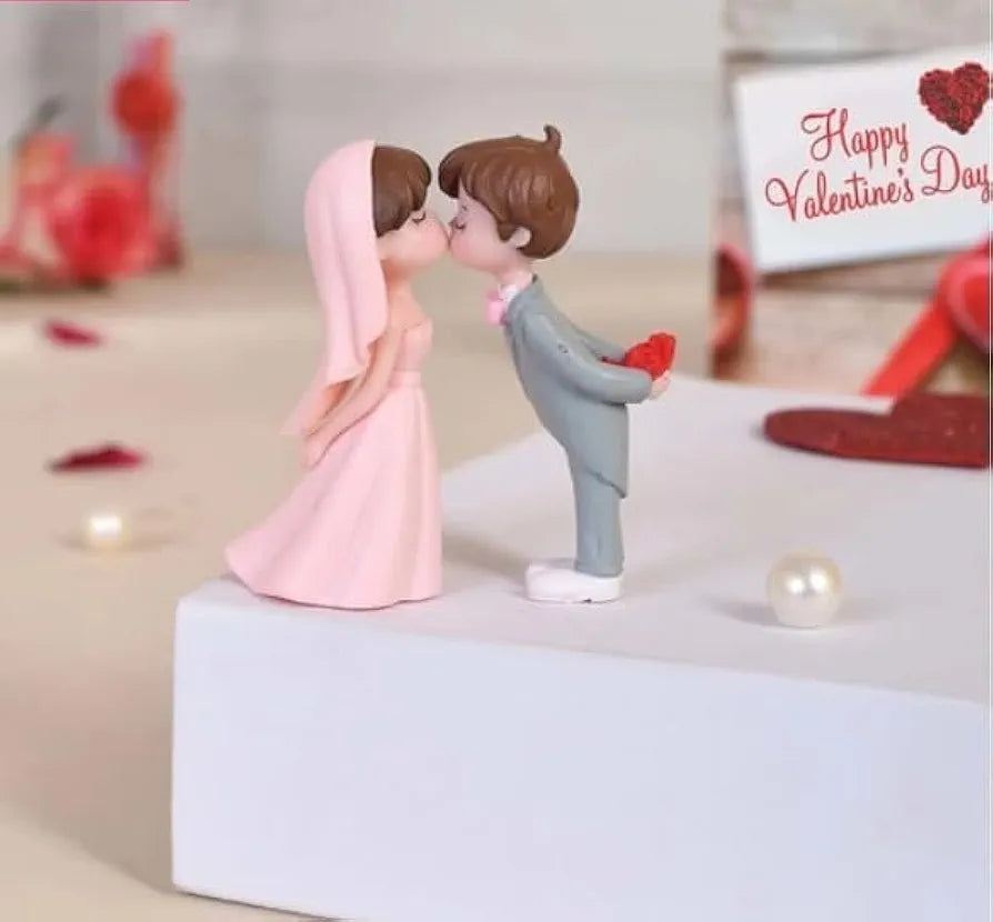 SATYAM KRAFT Resin 1 Set Romantic Couple Miniature, Bride Kissing Groom Showpiece, Gift for Him/Her,Mother's Day,for Girlfriend,Boyfriend,Wedding Cake Topper, Home & Bedroom Decor 