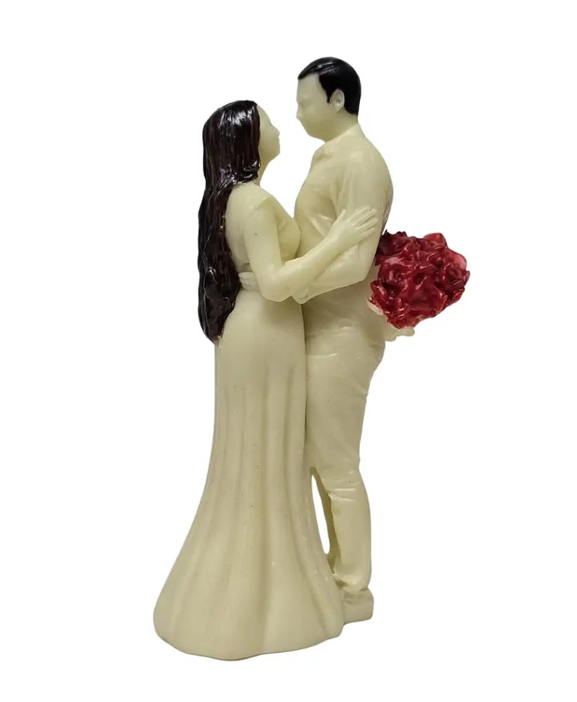 Gold Art India Couple Figurine with Ivory Finish Red Flower Bouquet | Romantic Gift for Anniversary, Wedding & Valentine’s Day | Home & Office Décor