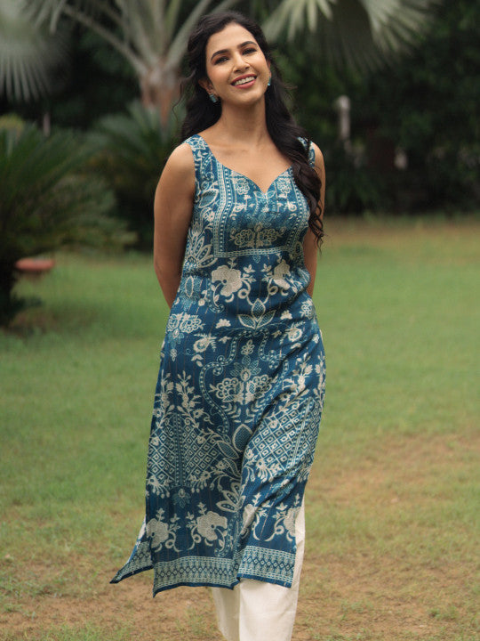 anayna Floral Printed Sweetheart Neck Straight Kurta With Trousers