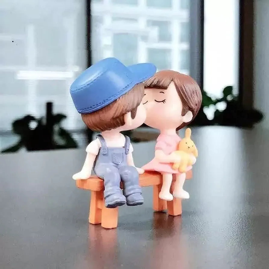 SATYAM KRAFT 1 Set Romantic Couple Miniature Figurines | Couple Showpiece for Home Decor | Unique Him,Girlfriend, Boyfriend, Wife, Husband | Wedding, Anniversary, Birthday Decoration