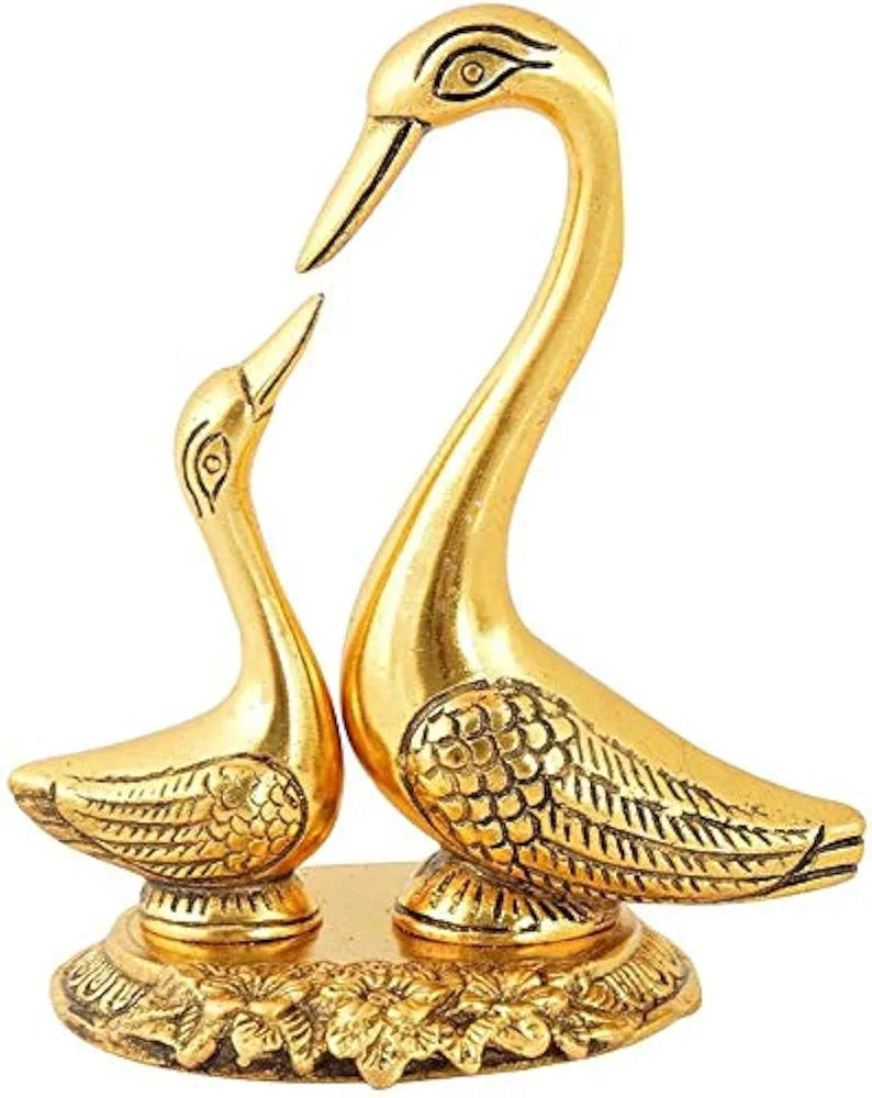 Chhariya Crafts Metal Pair of Kissing Duck Love Bird Metal Gift Item for Home and Office Decorative Showpiece - 12 cm 