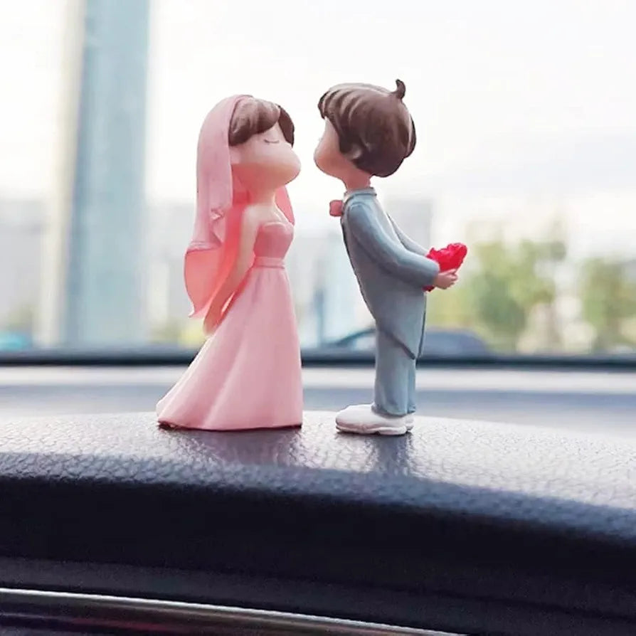 SATYAM KRAFT Resin 1 Set Romantic Couple Miniature, Bride Kissing Groom Showpiece, Gift for Him/Her,Mother's Day,for Girlfriend,Boyfriend,Wedding Cake Topper, Home & Bedroom Decor 
