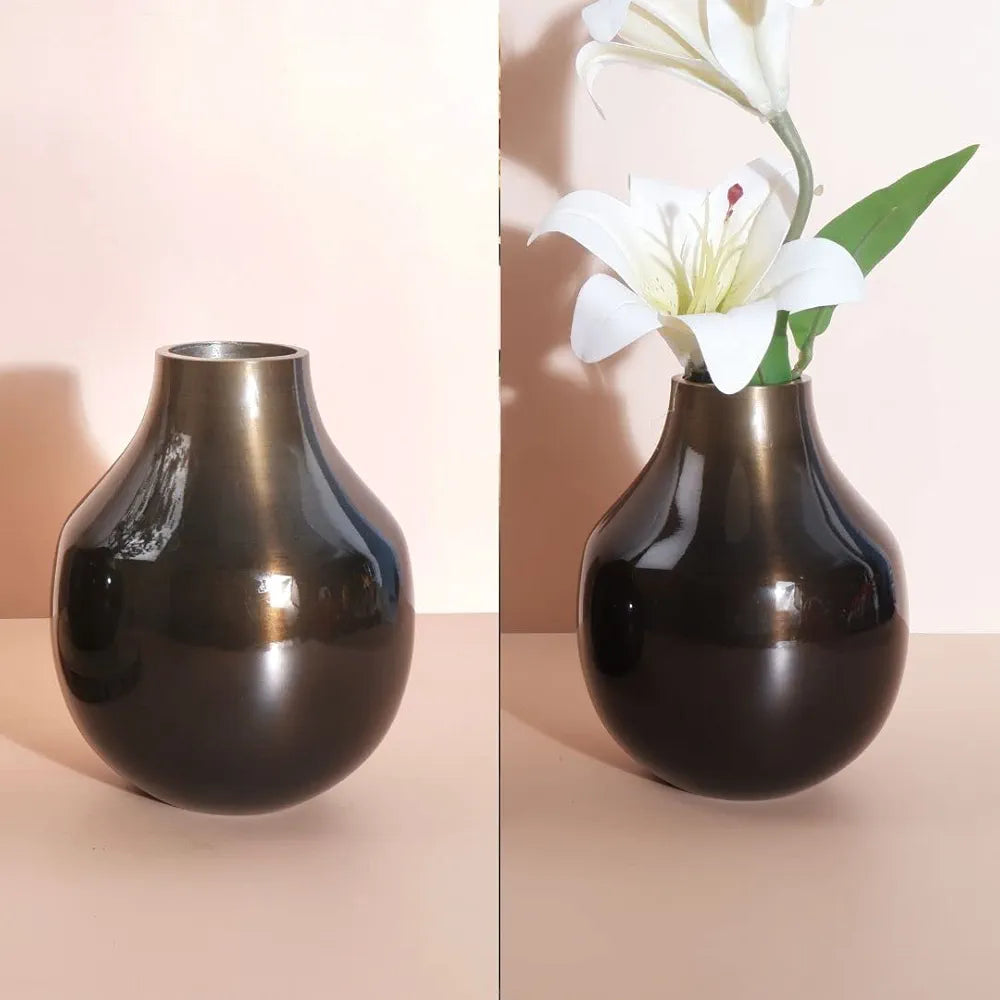 Behoma Metal Flower Vase for Home Decor Living Room Kitchen Office Wedding Round Shape Metal Table Decorative Flower Pot Brass Colour Small 