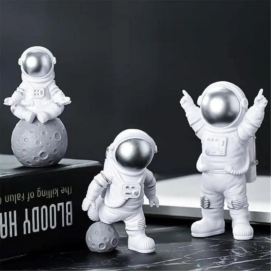Street27 Resin Astronaut Spaceman Statue Ornament Home Office Desktop Alphabet Figurine Decors Set Of 3- Golden 