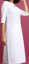 Vishudh White Floral Embroidered Straight Kurta