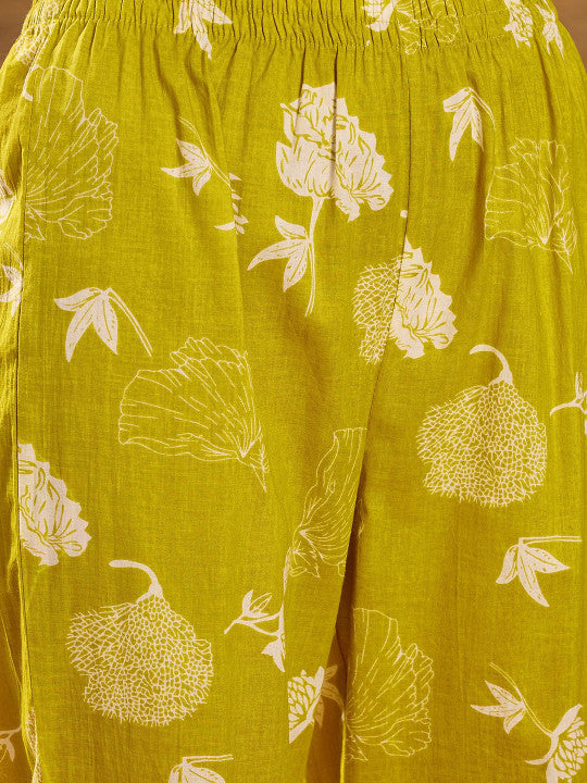Sangria Women Floral Printed Cotton Kurta with Trousers