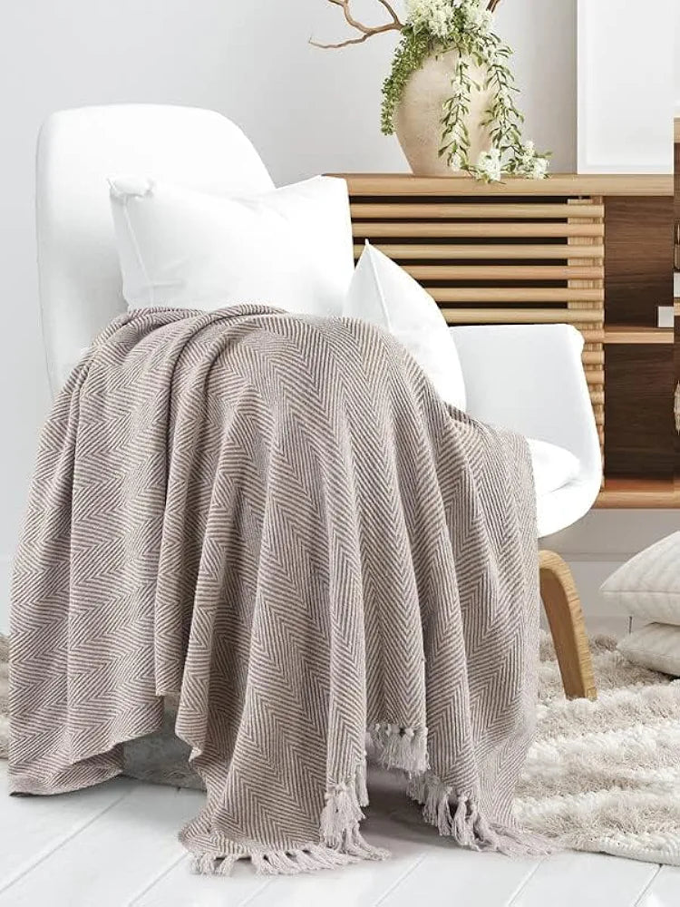 SASHAA WORLD Striped Chevron Throw Blanket | Throw for Living Room, Sofa, Bedroom & Chair | Grey Throw Blanket | 180 x 130 cm Pack of 1