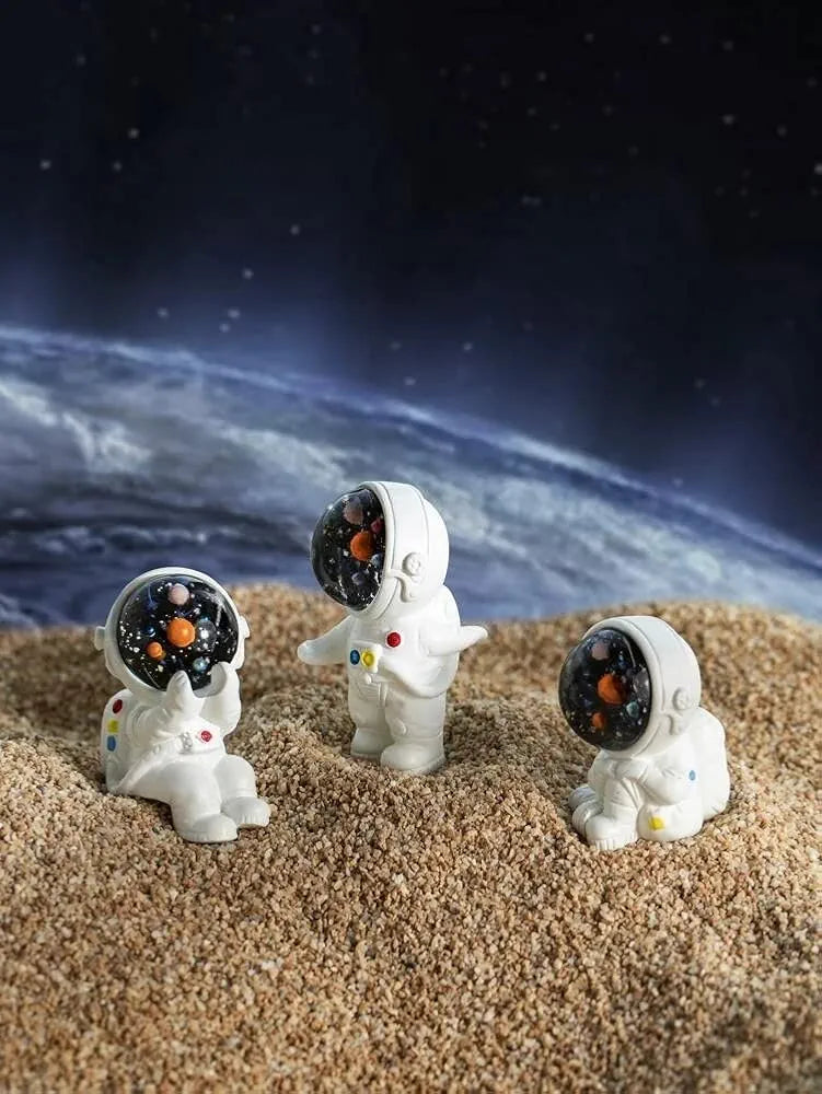 SATYAM KRAFT Resin 1 Set  Astronaut Figurines | Outer Space-Themed Action Figures | Home & Office Desk Decor | Table Decoration | Space Lover Gift | Bedroom & Living Room , Multi