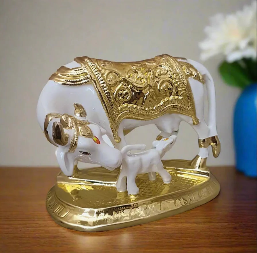 ALILA Vastu Kamdhenu Cow with Calf Idol | 24K Gold & 999 Silver Plated | Excellent Vastu Correction Remedy for Financial Problems | Wedding & Housewarming Gift 