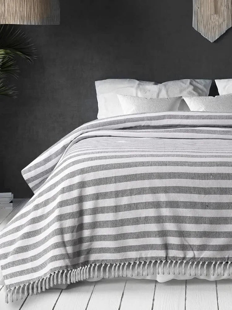 SASHAA WORLD Striped Cotton Throw Bedcover Super Soft & Breathable Throw Blanket (Black/White