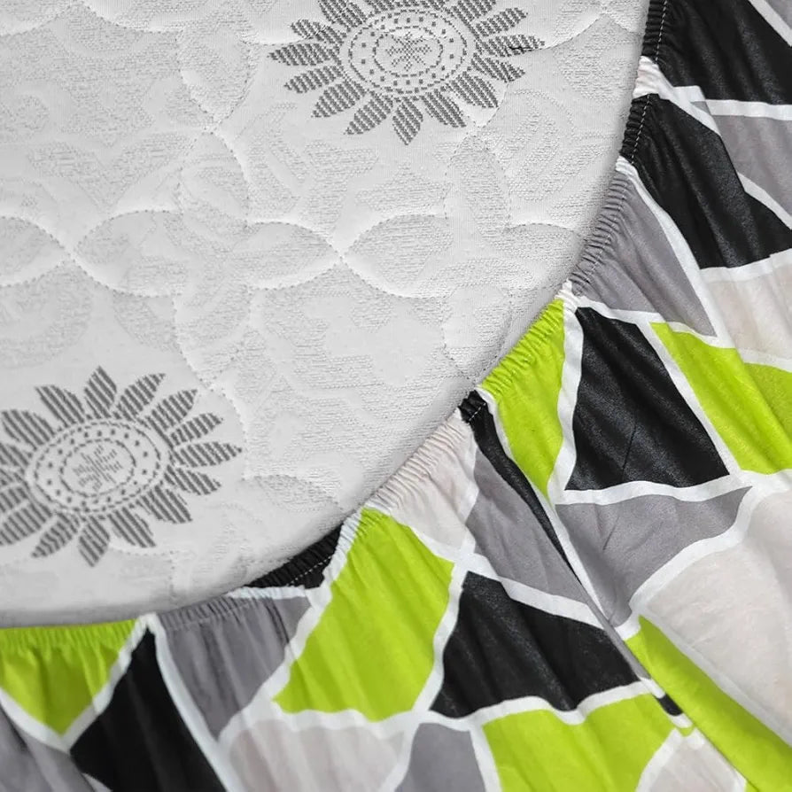 Divine Casa 144 TC 100% Cotton Abstract Print Green Super Soft Bedsheet Elastic Fitted King Size Bed - 78 x 72 inches
