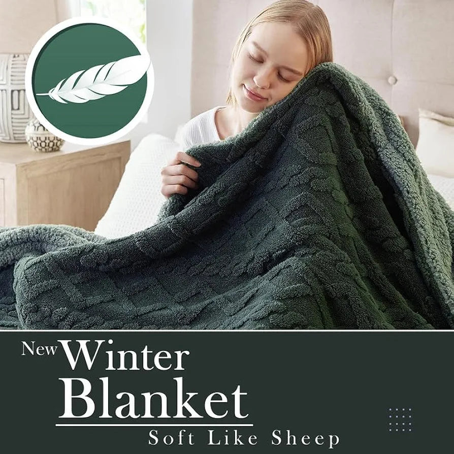 HOMEKART Flannel with Sherpa Luxurious Super Soft Fluffy Cozy Fuzzy Warm Reversible Single Bed Blanket for Winter 500GSM Blanket/Quilt Rajaai - Color- Bottle Green, 220 x 150 Cm, Weight- 2kg