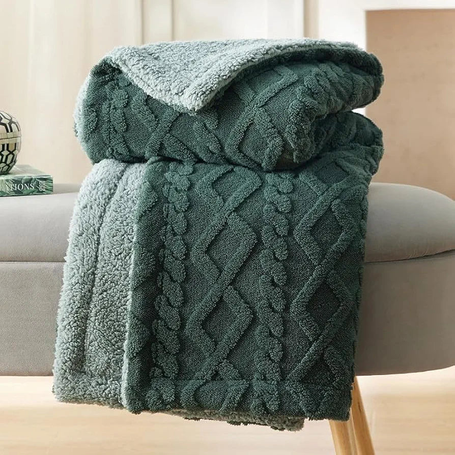 HOMEKART Flannel with Sherpa Luxurious Super Soft Fluffy Cozy Fuzzy Warm Reversible Single Bed Blanket for Winter 500GSM Blanket/Quilt Rajaai - Color- Bottle Green, 220 x 150 Cm, Weight- 2kg
