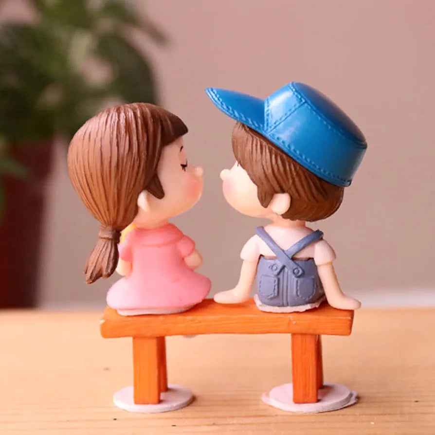 SATYAM KRAFT 1 Set Romantic Couple Miniature Figurines | Couple Showpiece for Home Decor | Unique Him,Girlfriend, Boyfriend, Wife, Husband | Wedding, Anniversary, Birthday Decoration