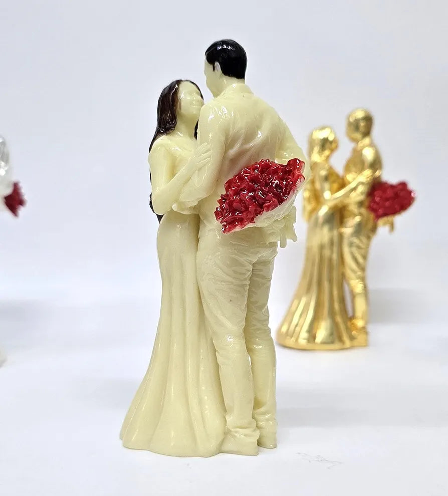 Gold Art India Couple Figurine Ivory Finish Shining Red Flower Bouquet | Romantic Gift for Anniversary, Wedding & Valentine’s Day | Elegant Home & Office Décor