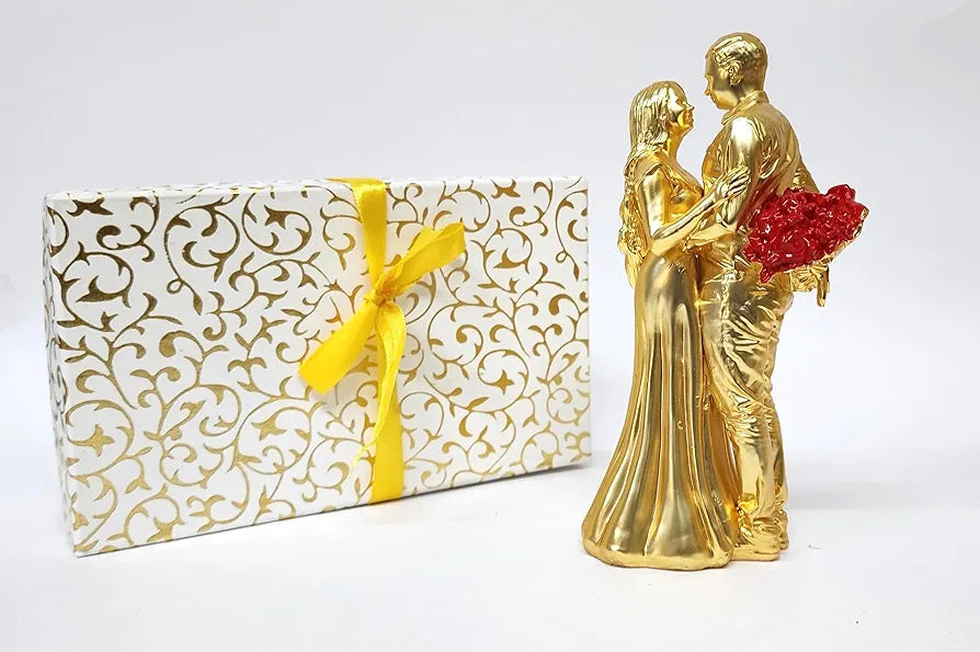 Gold Art India Couple Figurine Gold-Plated Matte Finish | Romantic Home & Office Décor | Valentine Gift for Girlfriend & Boy Friend | Anniversary, Wedding Gift
