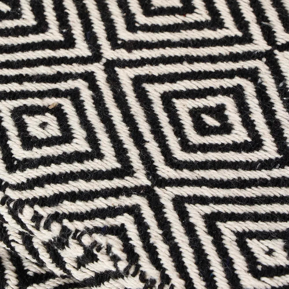 SASHAA WORLD Cotton Throw Blanket | Throw for Living Room, Sofa, Bed, Chair, Picnic & Used for Gift | Cotton Diamond Throw 130x 180 cm 