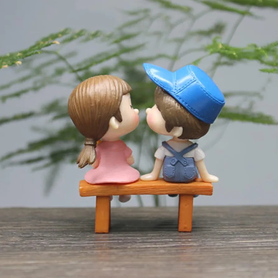 SATYAM KRAFT 1 Set Romantic Couple Miniature Figurines | Couple Showpiece for Home Decor | Unique Him,Girlfriend, Boyfriend, Wife, Husband | Wedding, Anniversary, Birthday Decoration