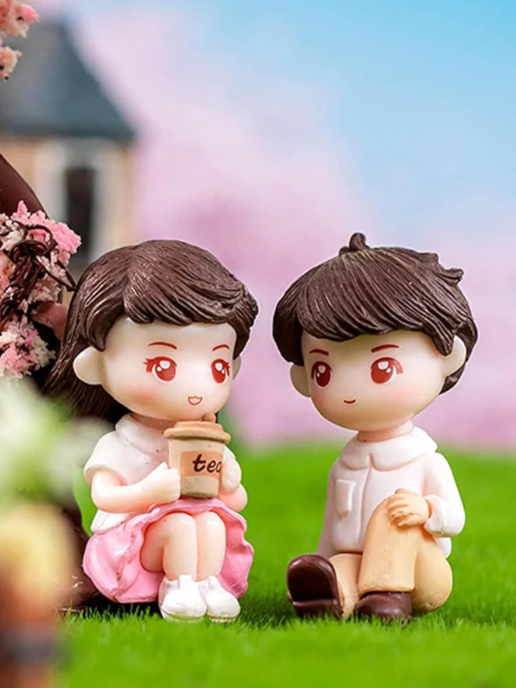 SATYAM KRAFT 1 Set  Miniature Couple Figurines with Bench | Cute Tea Time Resin Dolls for Home Decor, Garden,Tabletop,Cake Decoration,Rakshabandhan Gift,DIY Crafts & Showpiece