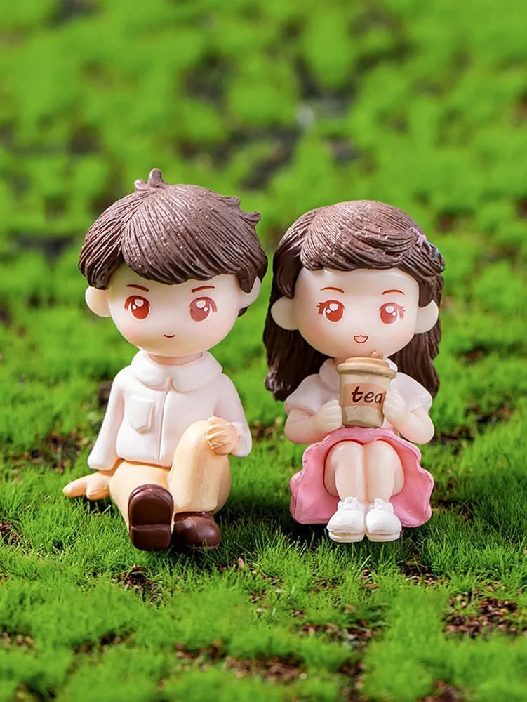 SATYAM KRAFT 1 Set  Miniature Couple Figurines with Bench | Cute Tea Time Resin Dolls for Home Decor, Garden,Tabletop,Cake Decoration,Rakshabandhan Gift,DIY Crafts & Showpiece