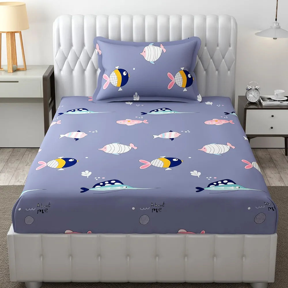 FRESH FROM LOOM Glace Cotton 300 tc Wrinkle Free Soft Hypoallergenic Elastic Fitted |Cartoon Printed Bedsheets for Kids with 1 Pillow |Fish/Blue), Smallsingle