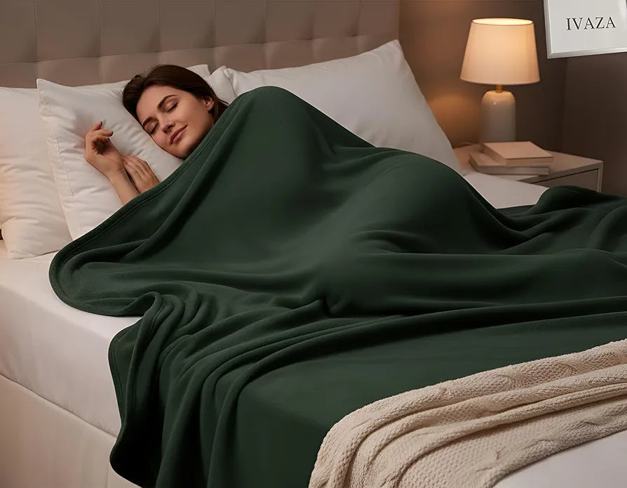 300 TC All Season Solid/Plain Lightweight Polar Fleece Single Bed Blanket  Green Blanket SingleIV1