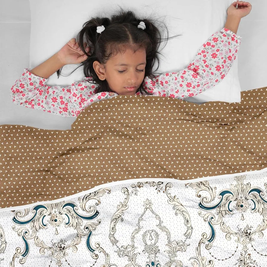 Divine Casa 120 GSM Microfiber Single Kids Dohar  | Soft & Lightweight Throw Blanket | Cozy & Breathable | All-Season Comfort | 140 x 100 CM | Paisley Pattern | Ivory & Beige