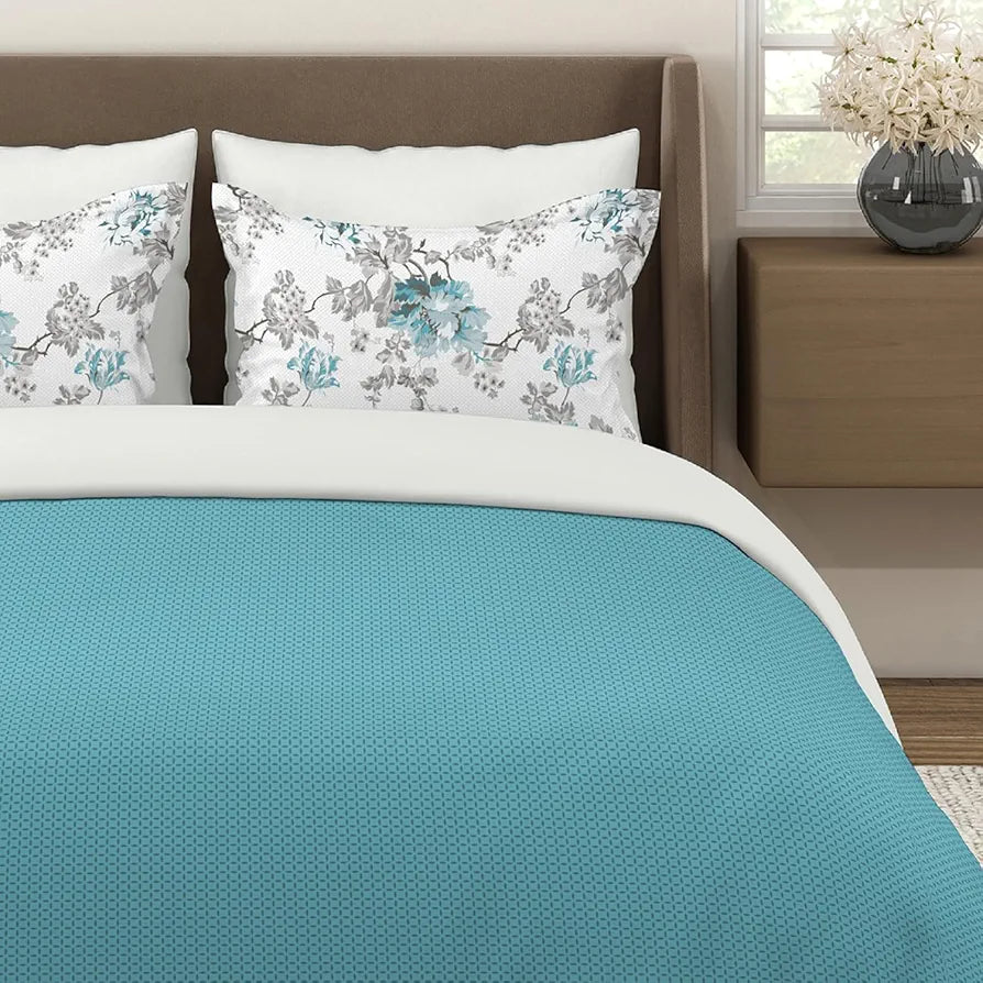 Layers Illuminating Homes 100% Cotton Bedsheet Set for All Seasons - Lightweight, Moisture Absorbent, Machine Washable & Easy to Care - 144 TC - Queen Size 