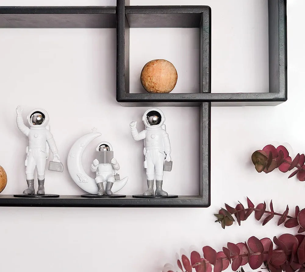 Street27® 3pcs Astronaut Figurine Mirror Spaceman Ornament, Home, Office, Desktop Decoration Bookshelves Outer Space Room Décor Astronaut Statues Sculpture , Space