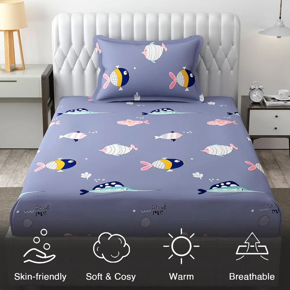 FRESH FROM LOOM Glace Cotton 300 tc Wrinkle Free Soft Hypoallergenic Elastic Fitted |Cartoon Printed Bedsheets for Kids with 1 Pillow |Fish/Blue), Smallsingle