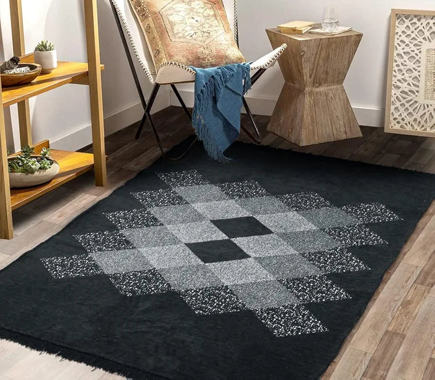 BSB HOME Designer Superfine Chenille Carpet | 500 GSM Velvet Carpet/Area Rug/Durries with Fine Gold Yarn for Living Room, Bedroom, Runner| 150x210 cm or 5x7 ft, Grey