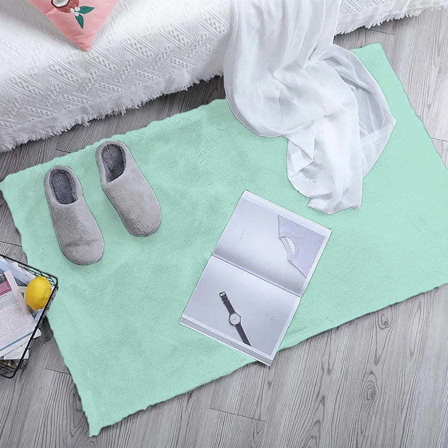 LUXE HOME INTERNATIONAL Rectangular Bath Mat Super Soft Anti Skid Rabbit Fur  Bathroom Mats for Bedroom, Door, Kitchen Floor  Pack of 1