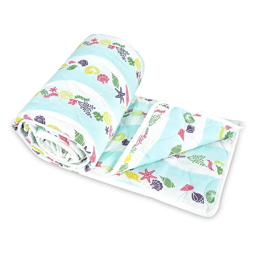 Divine Casa 120 GSM Cotton Single Kids Comforter | Soft & Lightweight All-Season Blanket | Cozy Bedding for Kids | Breathable & Skin-Friendly Fabric | 135 x 100 cm, Cosmic Sky