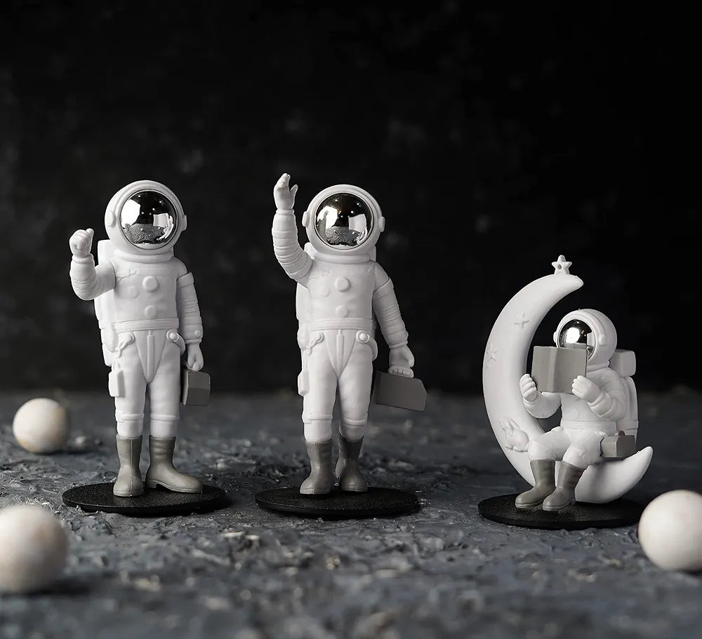Street27® 3pcs Astronaut Figurine Mirror Spaceman Ornament, Home, Office, Desktop Decoration Bookshelves Outer Space Room Décor Astronaut Statues Sculpture , Space