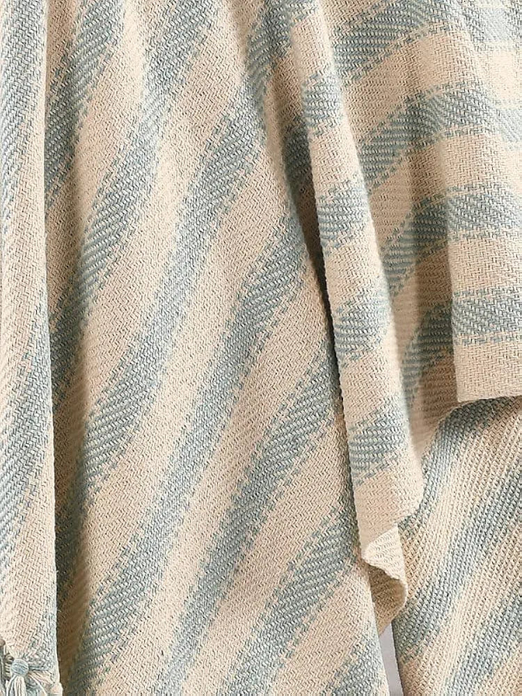 SASHAA WORLD Striped Sofa Throw Medium with Tasselled Edges 