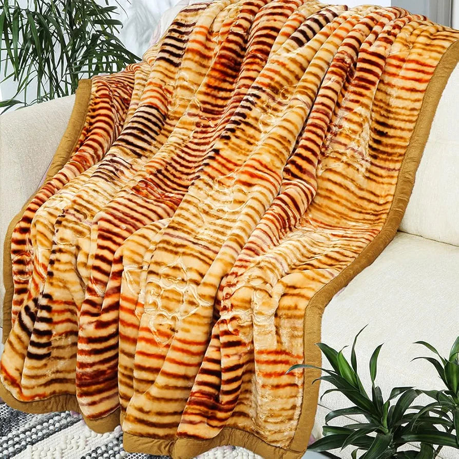 HOMEKART Super Printed Double Bed Blanket for Heavy Winter, Single Ply Mink Blanket King Size with 220 x 230 Cm – 3.5 Kg 