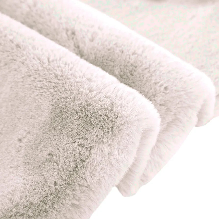 LUXE HOME INTERNATIONAL Rectangular Bath Mat Super Soft Anti Skid Rabbit Fur  Bathroom Mats for Bedroom, Door, Kitchen Floor  Pack of 1
