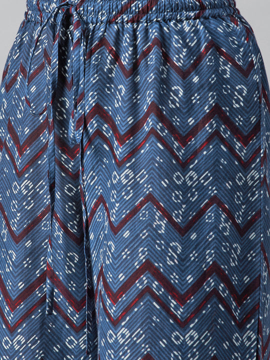 Women White & Navy Blue Printed Kurta with Palazzos