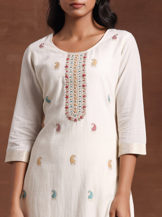 Libas Paisley Round Neck Three-Quarter Sleeves Pure Cotton Kurta Set