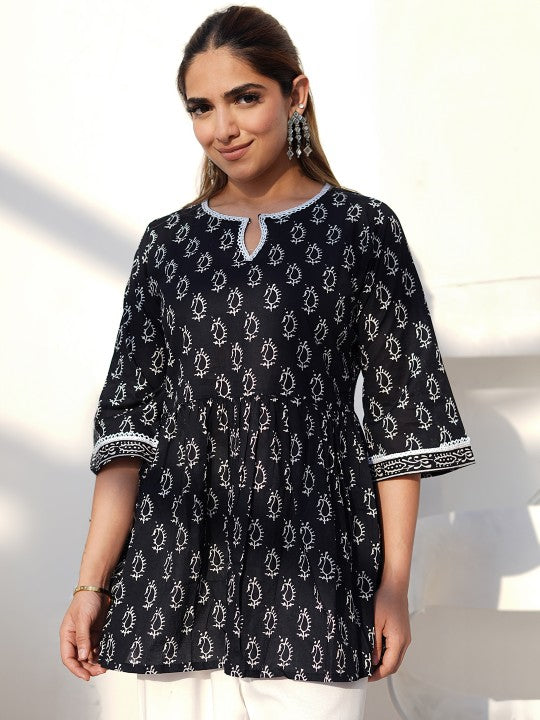 Libas Paisley Printed Keyhole neck Three-Quarter Sleeves Pure Cotton A-Line Kurti