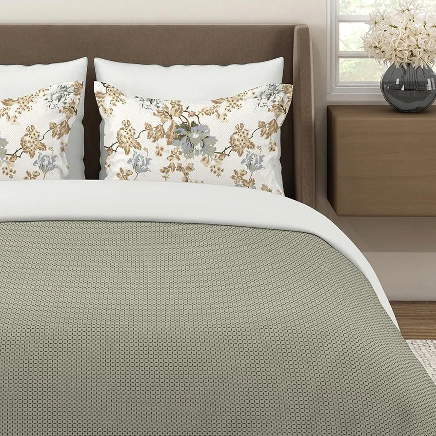 Layers Illuminating Homes 100% Cotton Bedsheet Set for All Seasons - Lightweight, Moisture Absorbent, Machine Washable & Easy to Care - 144 TC - Queen Size 