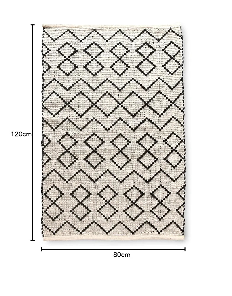SASHAA WORLD Woven Natural & 100% Cotton Rug for Room, Kitchen, Living Room, Dining & Bedroom | Geometric Design | Bold and Contemporary Look 