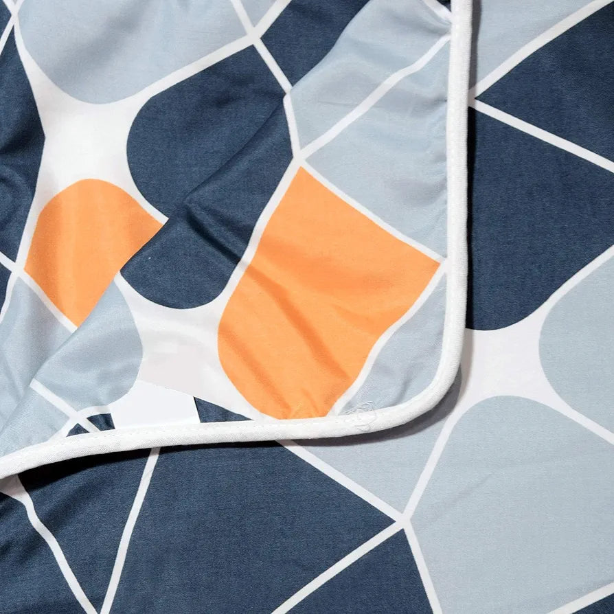 Divine Casa 120 GSM Microfiber Single Kids Dohar  | Soft & Lightweight Throw Blanket | Cozy & Breathable | All-Season Comfort | 140 x 100 CM | Geometric Pattern | Blue-Grey & Orange