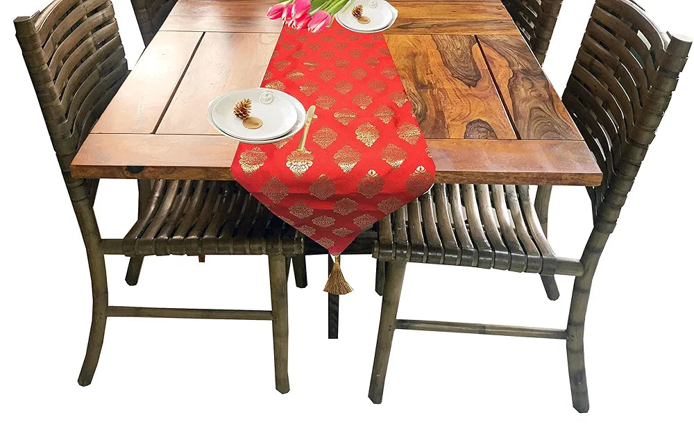 PINK PARROT 1-Piece Polyester Dopian Silk Table Runner 