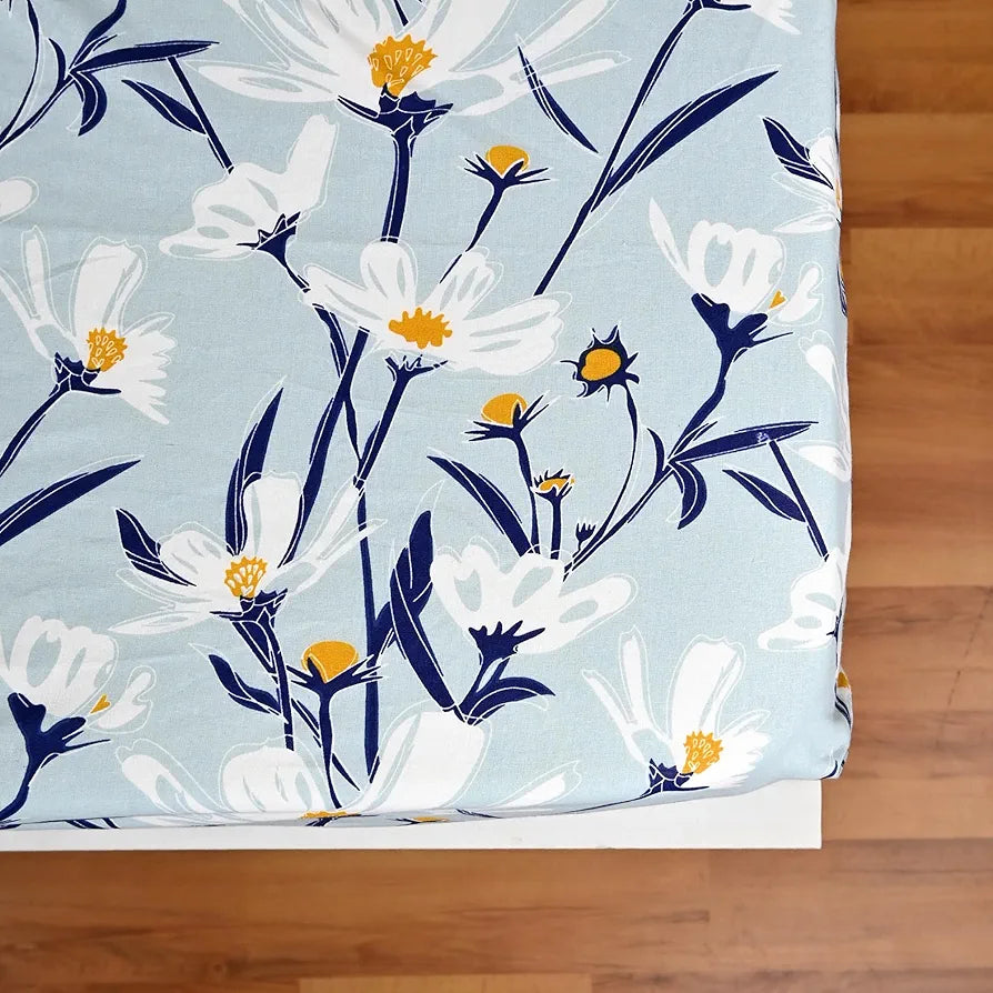 Divine Casa Floret 100% Cotton Double Fitted Bedsheet | 144 TC | Deep Pocket Design | Soft & Breathable Fabric | Durable & Easy Care | 200 x 150 + 25 CM, Water Orchid