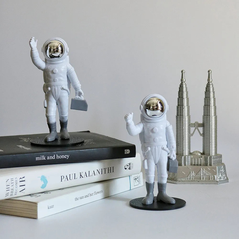 Street27® 3pcs Astronaut Figurine Mirror Spaceman Ornament, Home, Office, Desktop Decoration Bookshelves Outer Space Room Décor Astronaut Statues Sculpture , Space