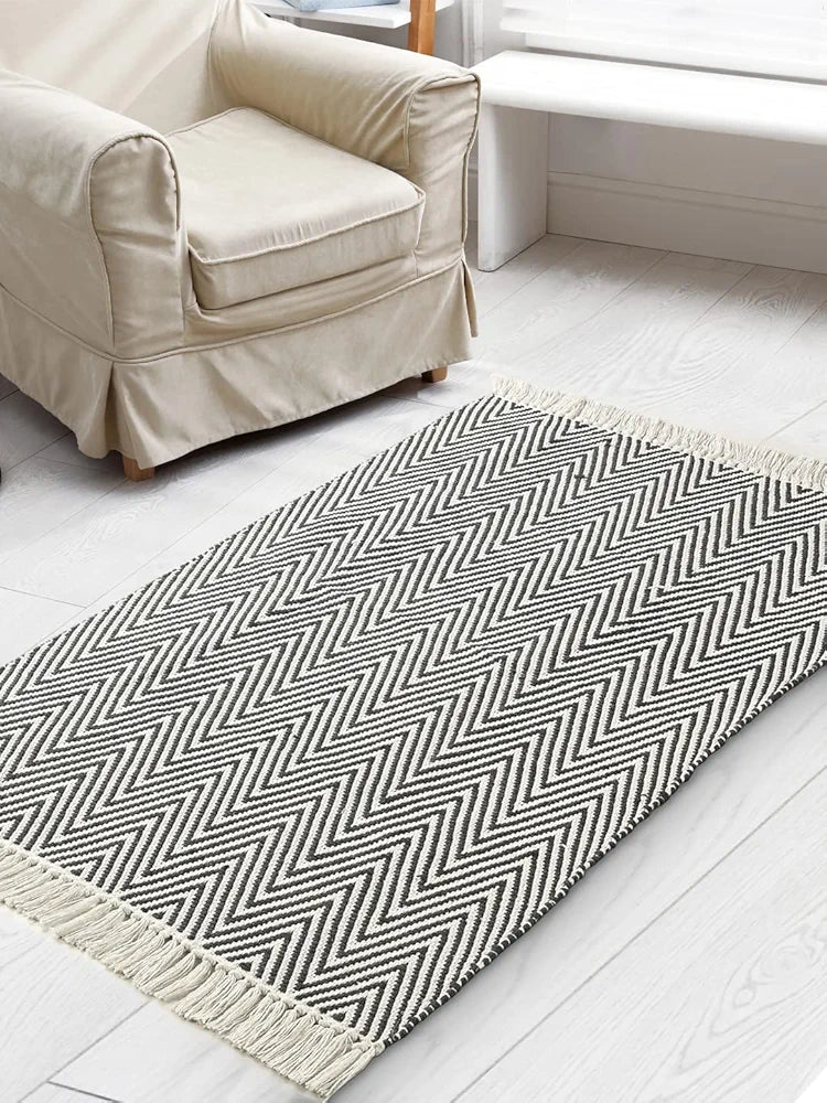 SASHAA WORLD 100% Woven Washable & Reversible Cotton Small Rug, Boho Runner Rug,Chevron Design in Black and White Bathroom Rug, Tasseled Rug for Kitchen 