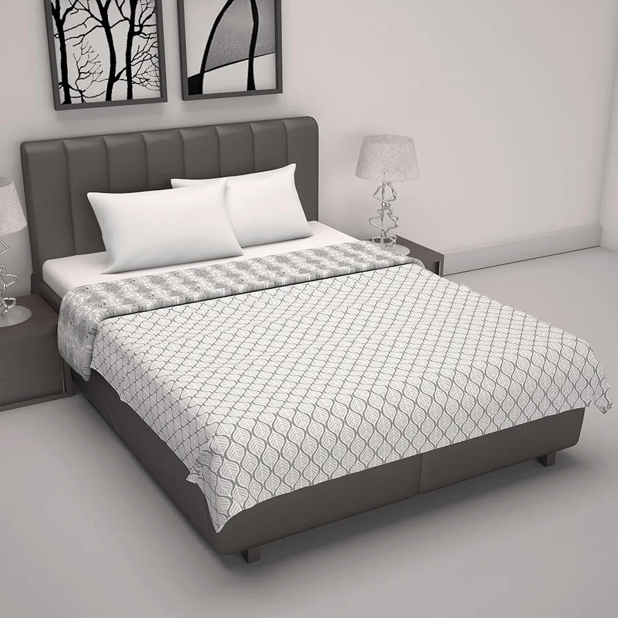 Divine Casa 120 GSM 100% Cotton Cambric 3 Layered Super Soft Jaipuri Razai Single Bed for Mild Winter | Light-Weight AC Room Blanket | Printed Reversible Dohar- Glacier Grey| TC - 120