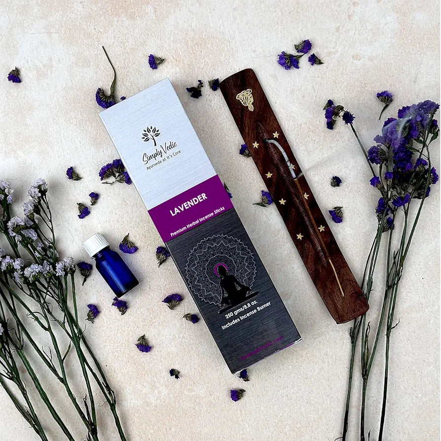 Simply Vedic Lavender Incense Sticks with Holder – 135 Handmade Charcoal-Free Agarbatti | Natural Essential Oil Aromatherapy for Meditation, Yoga, Pooja, Relaxation – 45 Min Burn, Gift Set